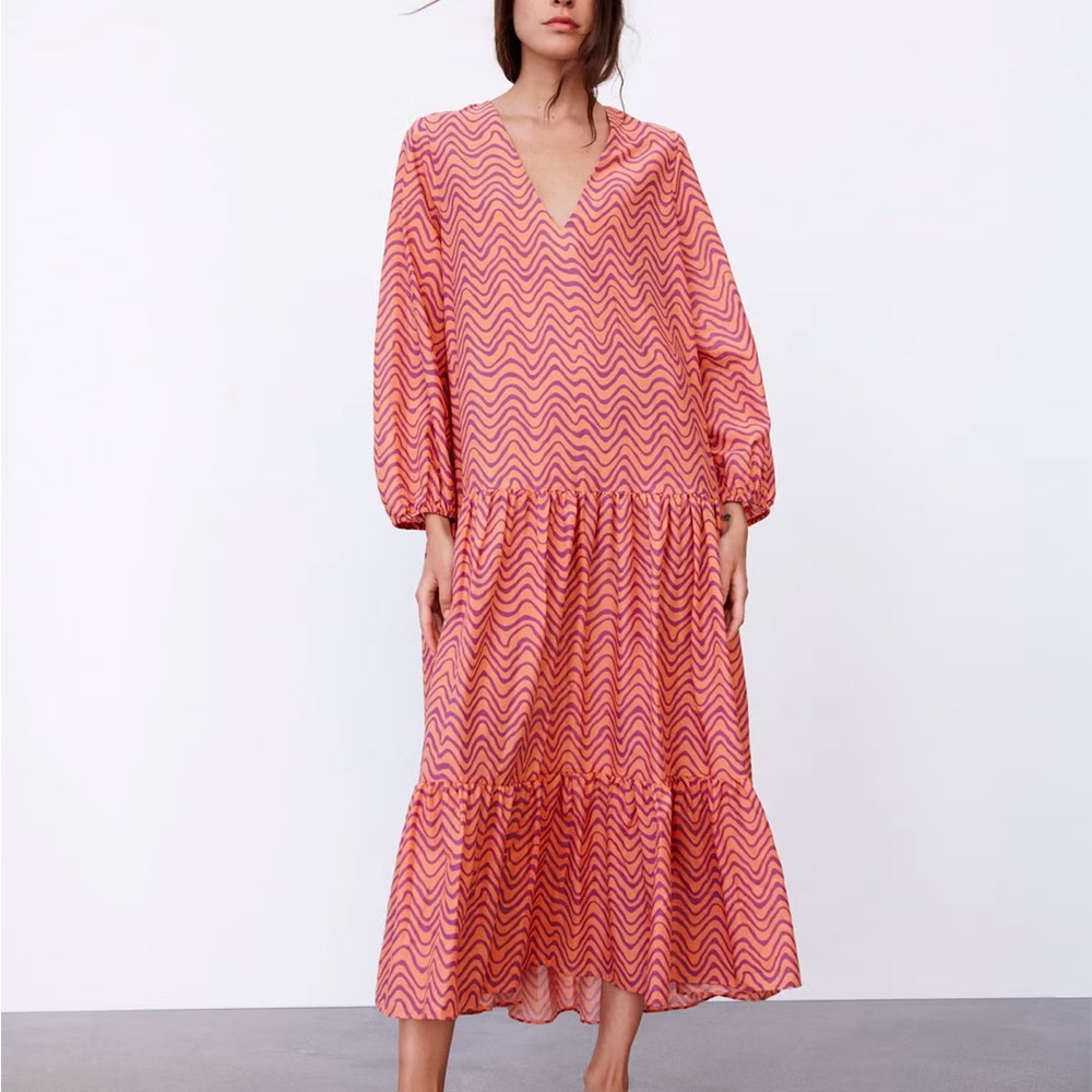 V-Neck Pink Wave Print Midi Dress